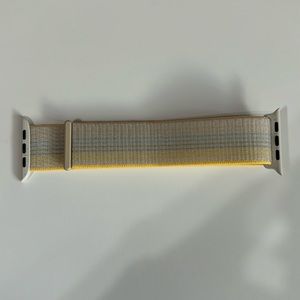 Apple Watch 45mm Starlight Sport Loop